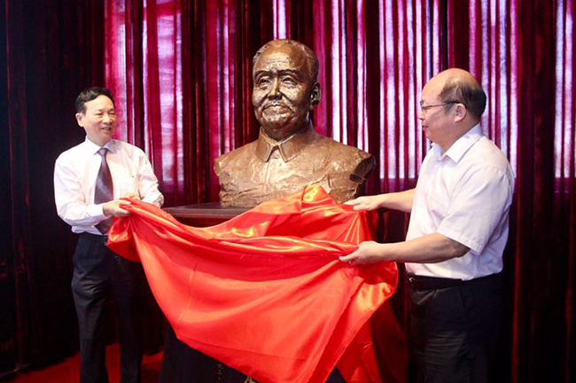 �ȵǵ���ˇ�g���O(ji��n)�|��������Ʒ������ľ���~���ٛ�xʽ���}�ǈA�M�e��