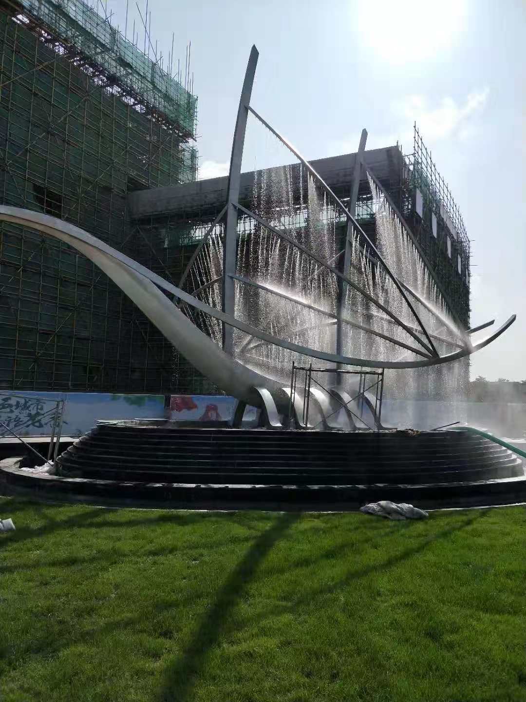 �Ͼ����܏S(ch��ng)���V�����ˇ�g(sh��)�ľ��w���F(xi��n)