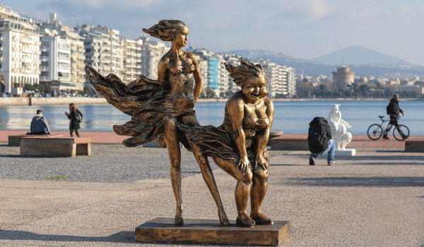 �������һ����Ȥ�ĳ��е��������������w������