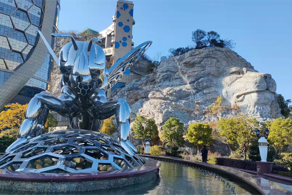 �ҵ�һ��(g��)���V�ĵ��������S�Ҹ������ױ��CƷ�|(zh��)��