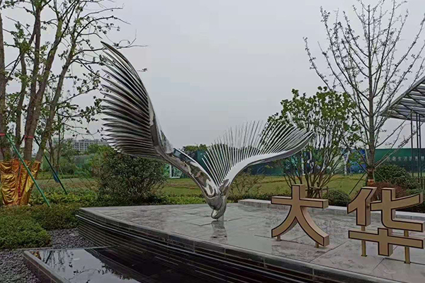 ����զ������һ�ĳ�����͵���������Ԣ����