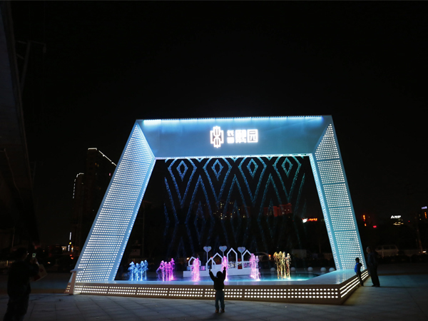 �Ͼ����܏S�����������е�ˮĻ����ʲô��